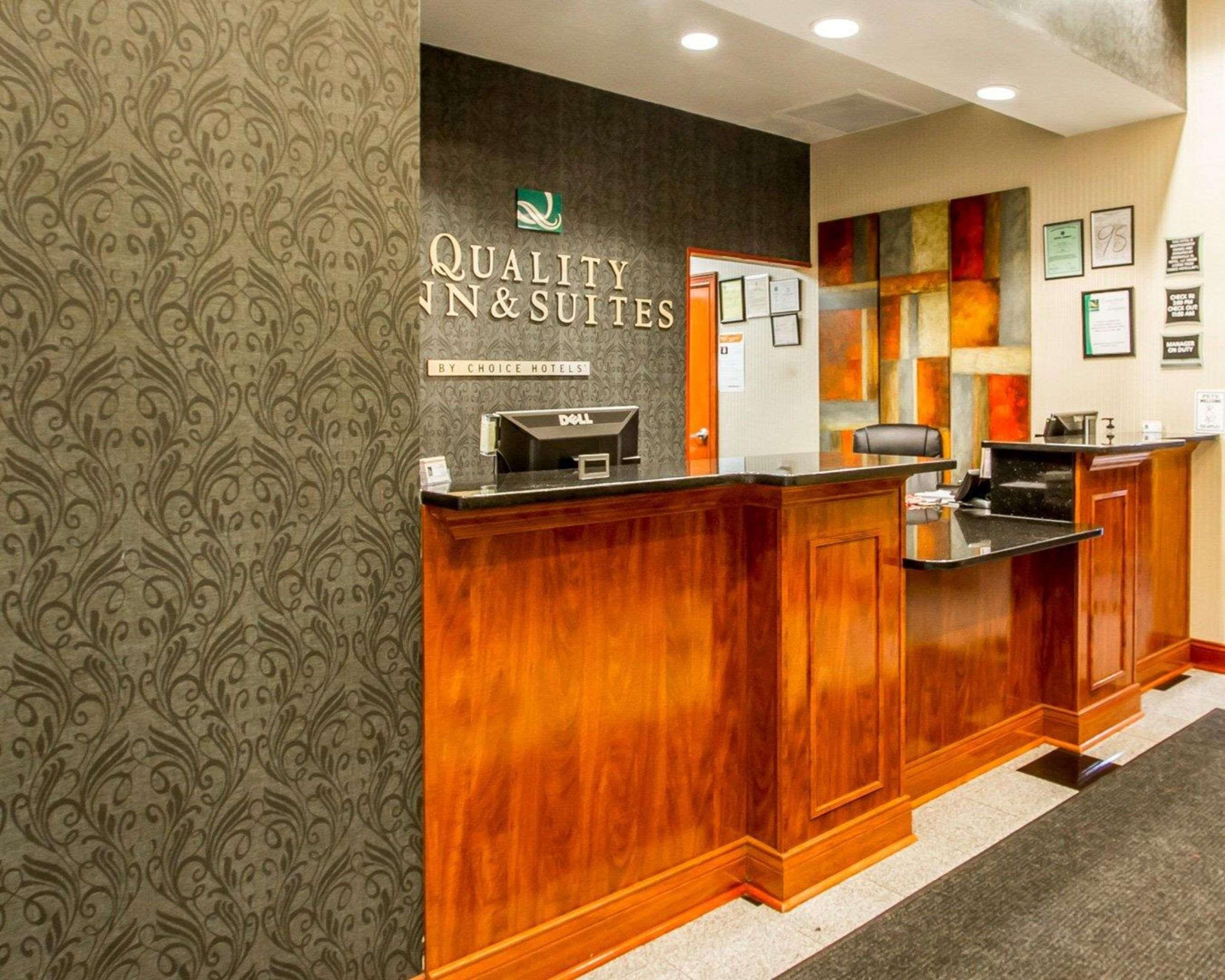 Quality Inn & Suites Greenville I-65 Exteriör bild