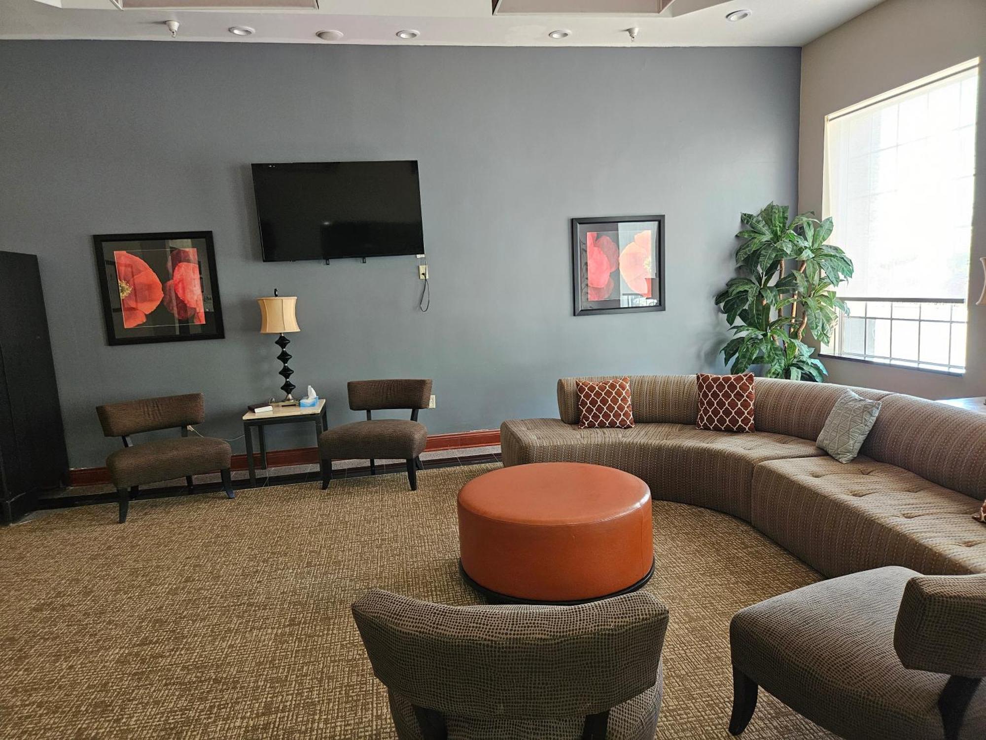 Quality Inn & Suites Greenville I-65 Exteriör bild