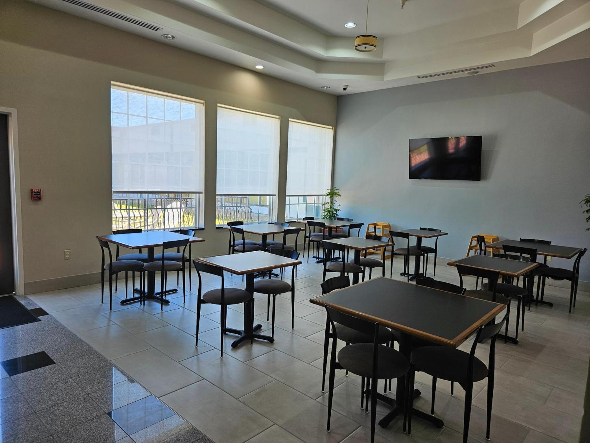 Quality Inn & Suites Greenville I-65 Exteriör bild