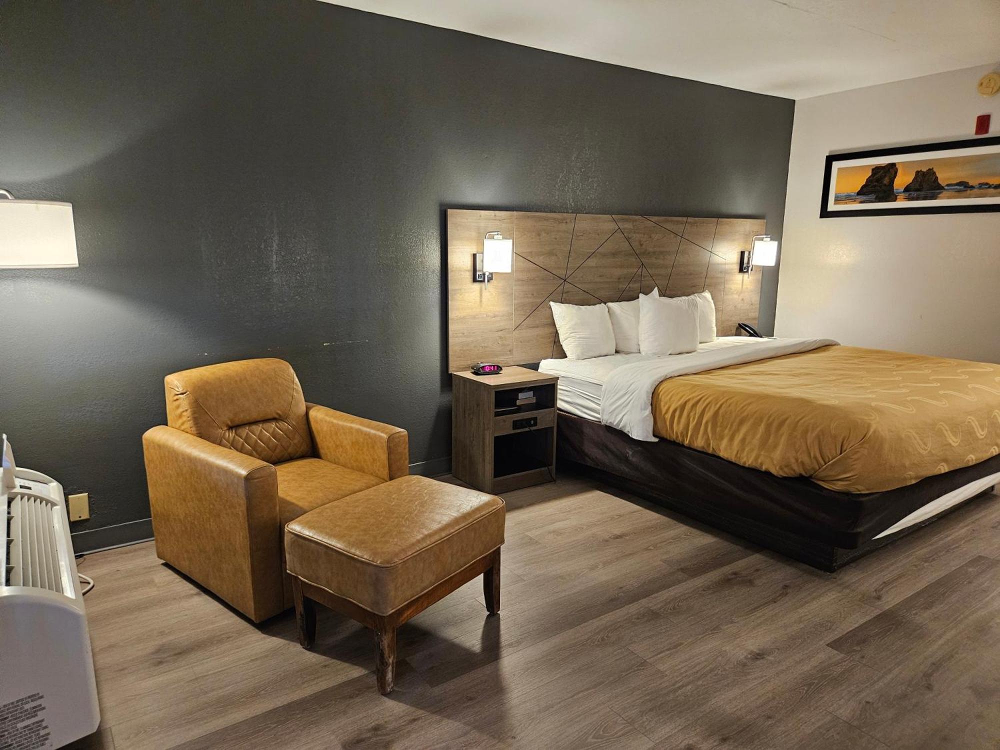 Quality Inn & Suites Greenville I-65 Exteriör bild