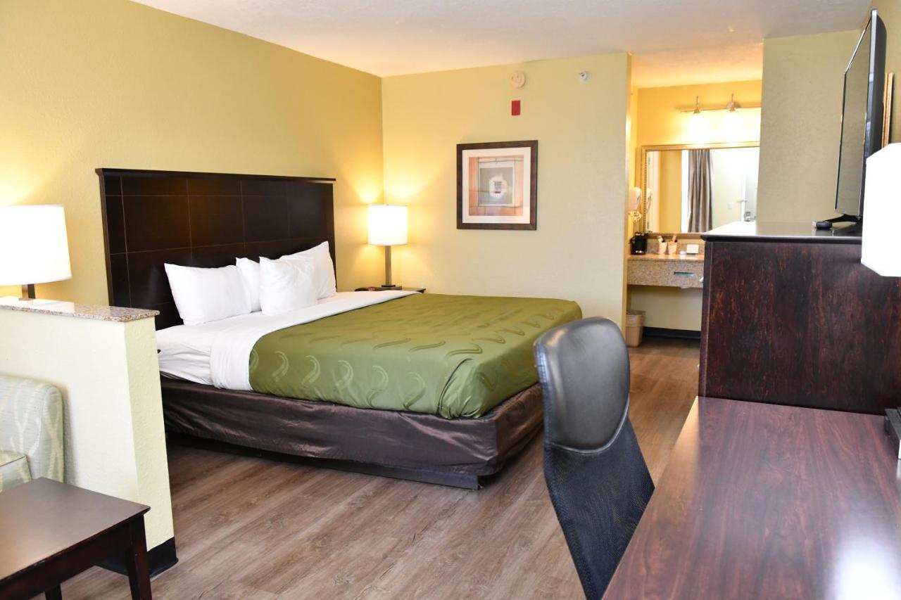 Quality Inn & Suites Greenville I-65 Exteriör bild